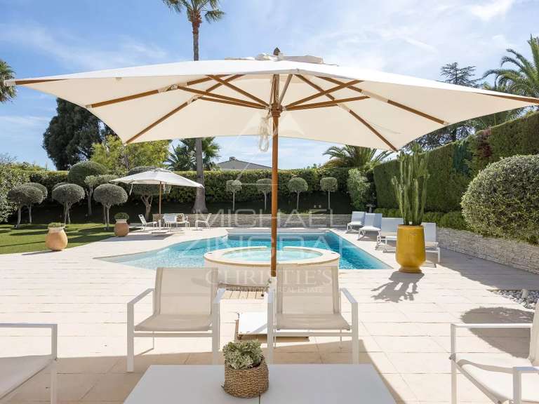 Villa Villeneuve-Loubet - 3 chambres - 150m²