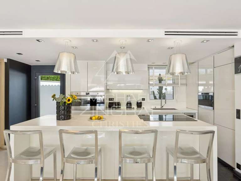 Villa Villeneuve-Loubet - 3 chambres - 150m²