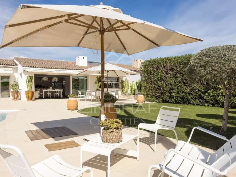 Villa Villeneuve-Loubet - 3 chambres - 150m²
