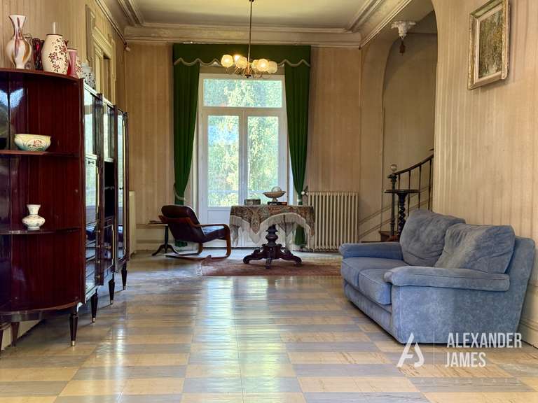 Château Villeneuve-sur-Lot - 6 chambres - 346m²