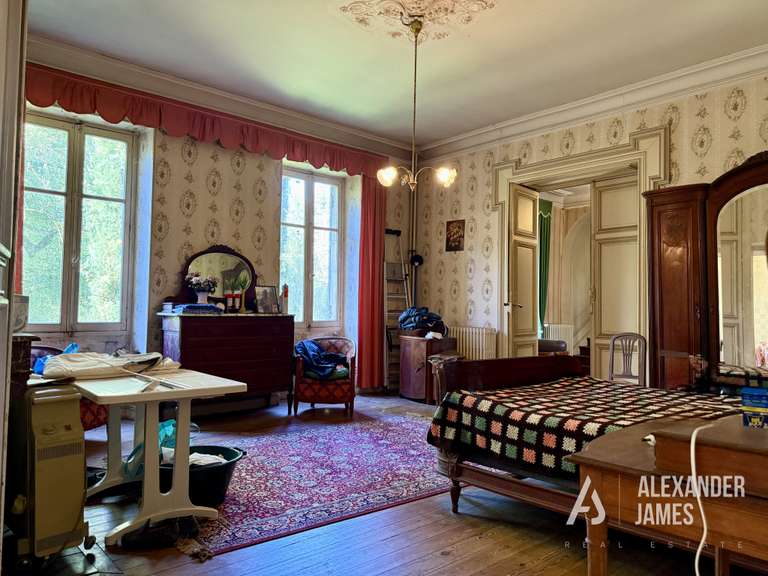 Château Villeneuve-sur-Lot - 6 chambres - 346m²