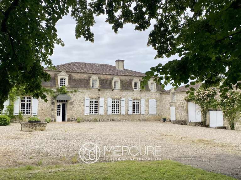 Château Villeneuve-sur-Lot - 10 chambres - 1875m²