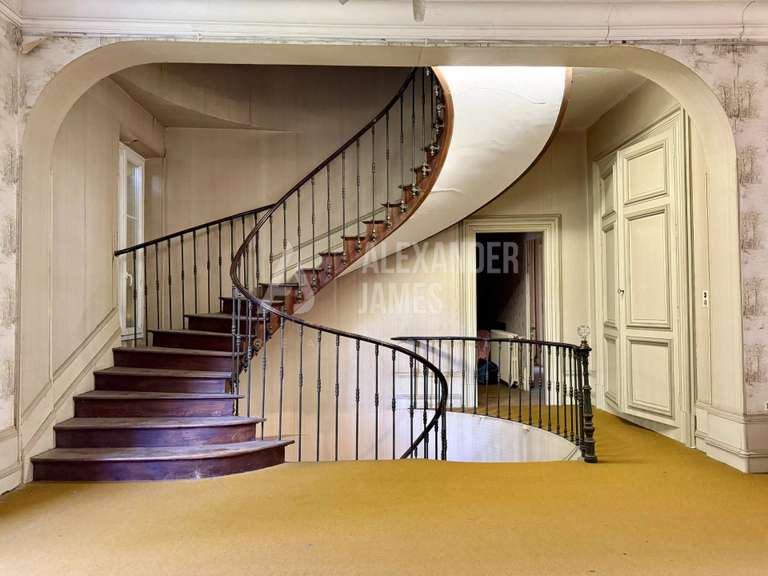 Château Villeneuve-sur-Lot - 6 chambres - 346m²