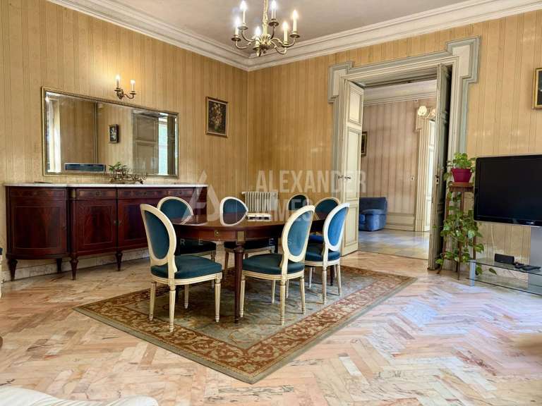 Château Villeneuve-sur-Lot - 6 chambres - 346m²