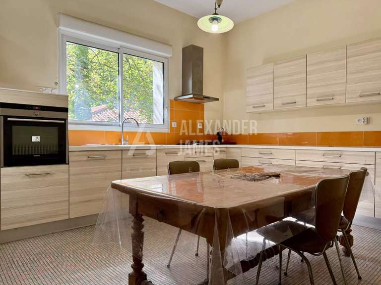 Château Villeneuve-sur-Lot - 6 chambres - 346m²