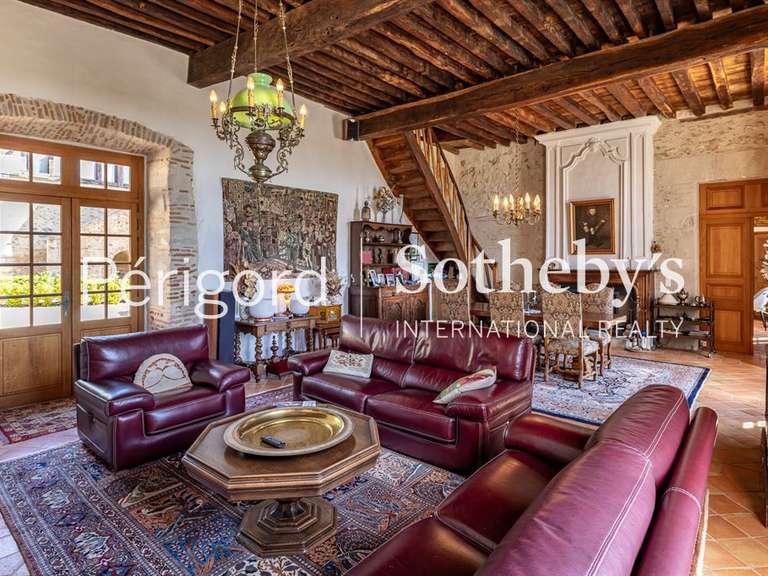 Maison Villeneuve-sur-Lot - 8 chambres - 875m²