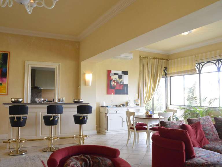 Maison Villeneuve-sur-Lot - 3 chambres - 270m²