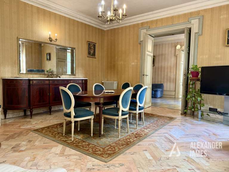 Maison Villeneuve-sur-Lot - 6 chambres - 346m²