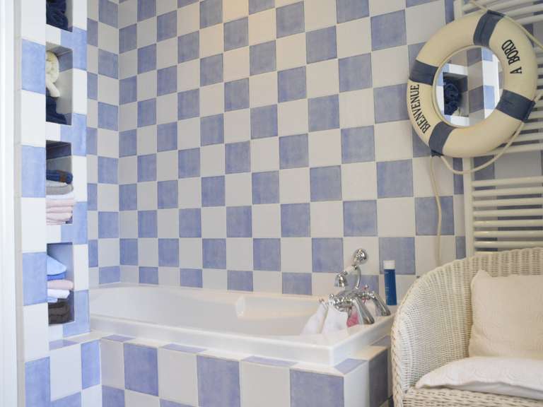 Maison Villeneuve-sur-Lot - 3 chambres - 270m²