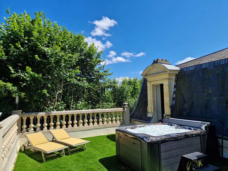 Maison Villeneuve-sur-Lot - 3 chambres - 270m²