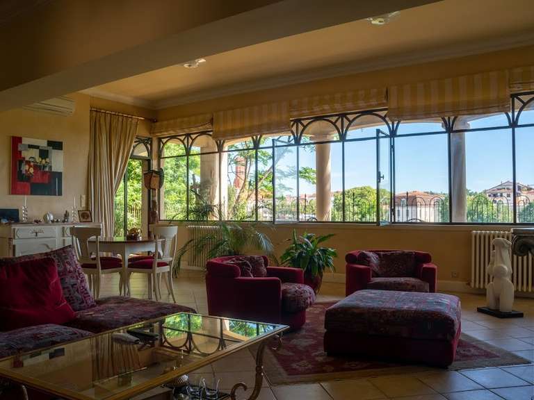 Maison Villeneuve-sur-Lot - 3 chambres - 270m²