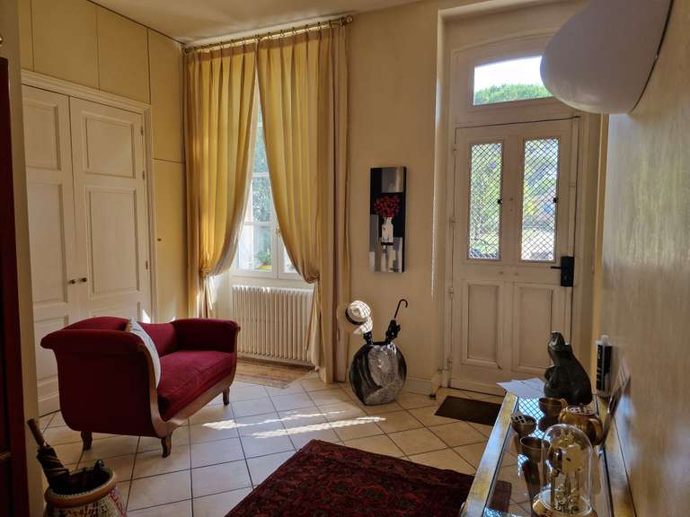 Maison Villeneuve-sur-Lot - 3 chambres - 270m²