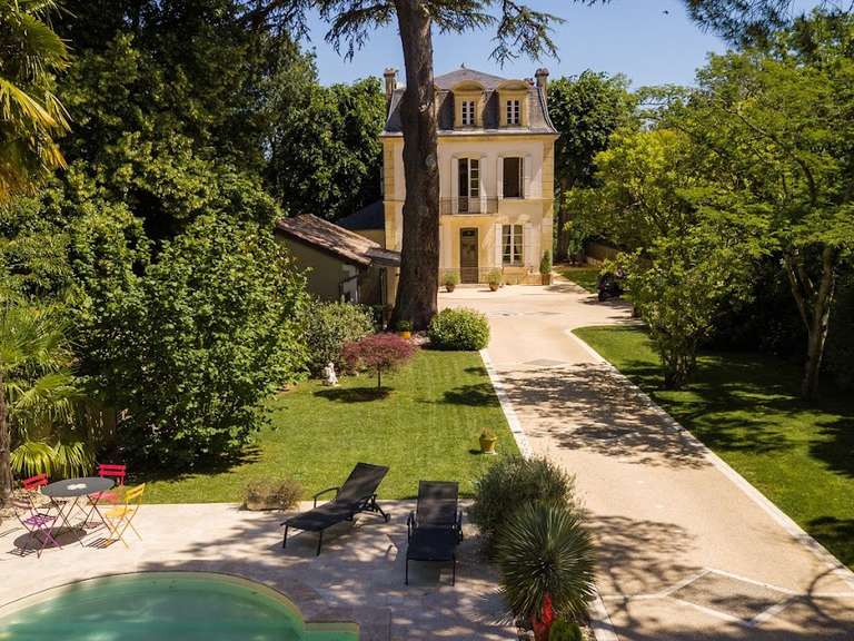 Maison Villeneuve-sur-Lot - 3 chambres - 270m²