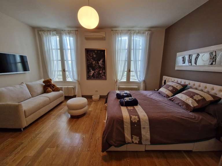 Maison Villeneuve-sur-Lot - 3 chambres - 270m²