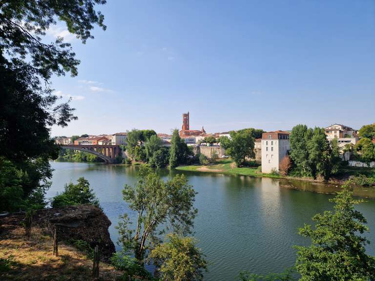 Maison Villeneuve-sur-Lot - 3 chambres - 270m²