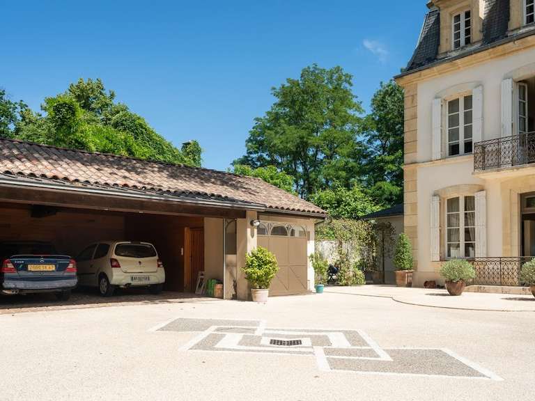 Maison Villeneuve-sur-Lot - 3 chambres - 270m²