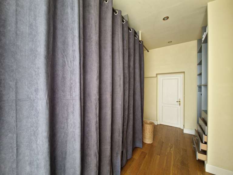 Maison Villeneuve-sur-Lot - 3 chambres - 270m²