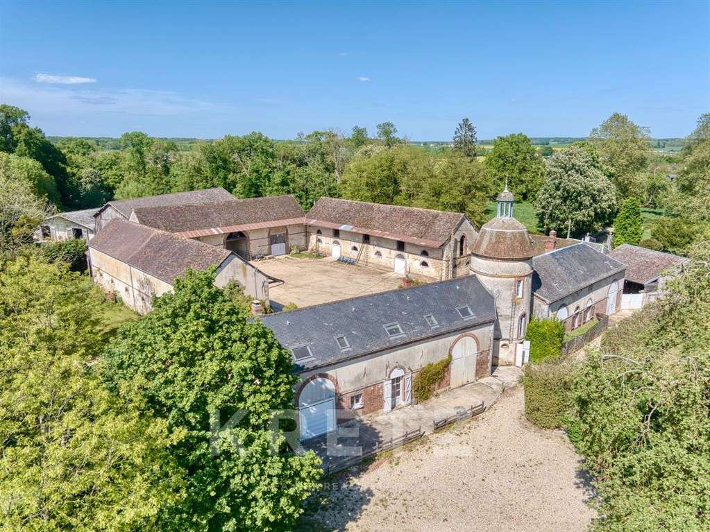 Château Villeneuve-sur-Yonne