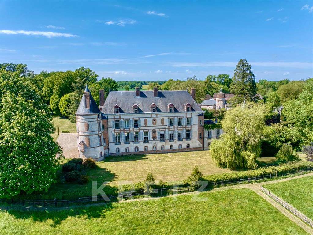 Château Villeneuve-sur-Yonne