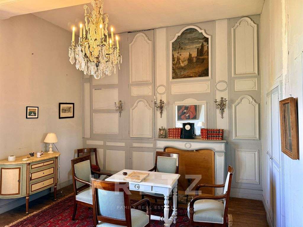 Château Villeneuve-sur-Yonne