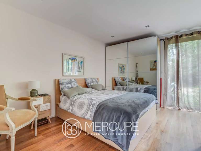 Villa Villeneuve-Tolosane - 4 chambres - 301m²