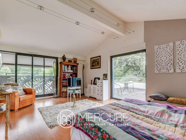 Villa Villeneuve-Tolosane - 4 chambres - 301m²