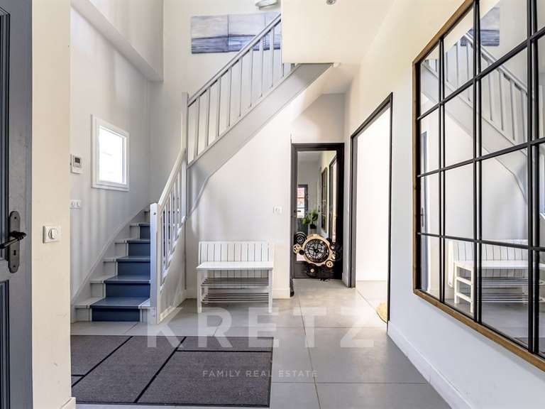 Maison Villennes-sur-Seine - 5 chambres - 177m²