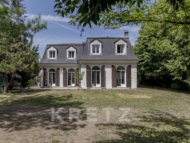 Maison Villennes-sur-Seine - 5 chambres - 177m²