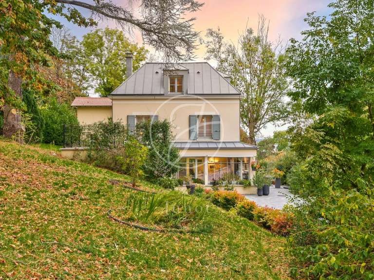 Maison Villennes-sur-Seine - 2 chambres - 148m²