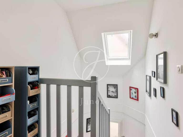 Maison Villennes-sur-Seine - 2 chambres - 148m²