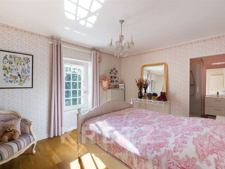 House Villennes-sur-Seine - 5 bedrooms - 236m²