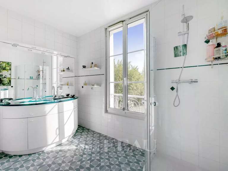 Maison Villennes-sur-Seine - 3 chambres - 216m²