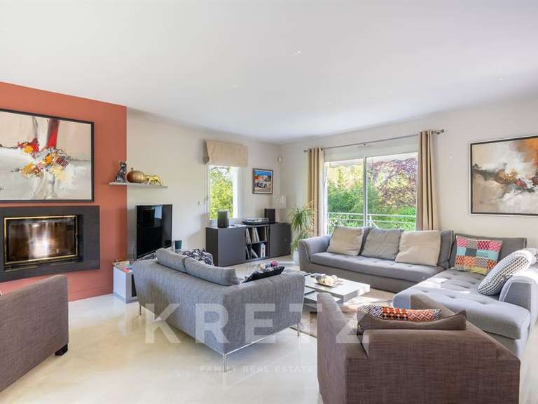 Maison Villennes-sur-Seine - 3 chambres - 208m²