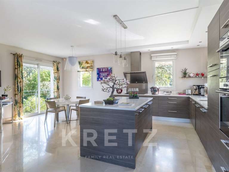 Maison Villennes-sur-Seine - 3 chambres - 208m²