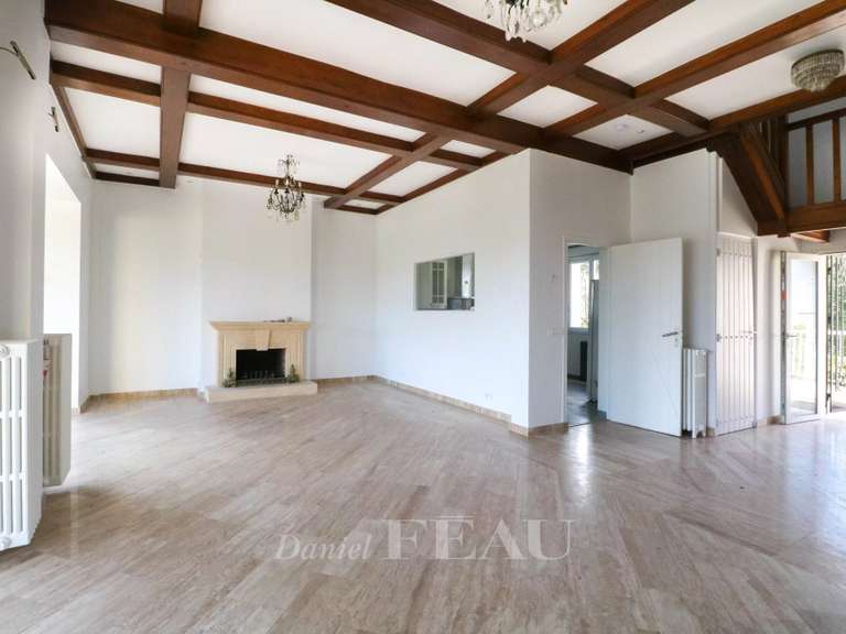 House Villennes-sur-Seine - 3 bedrooms - 209m²