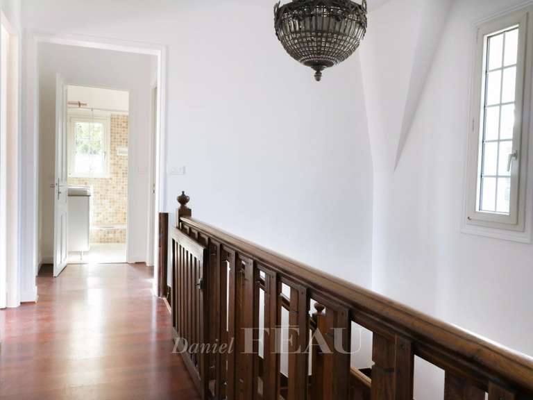 House Villennes-sur-Seine - 3 bedrooms - 209m²