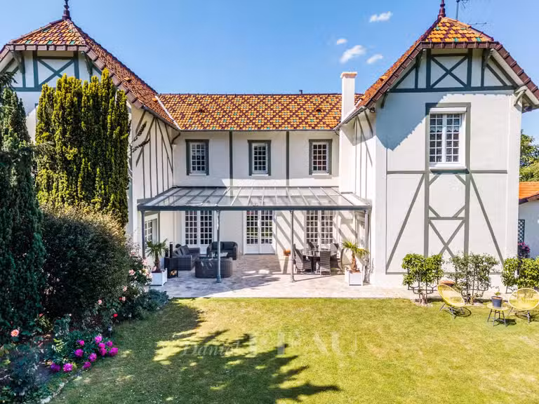 Maison Villennes-sur-Seine - 256m²