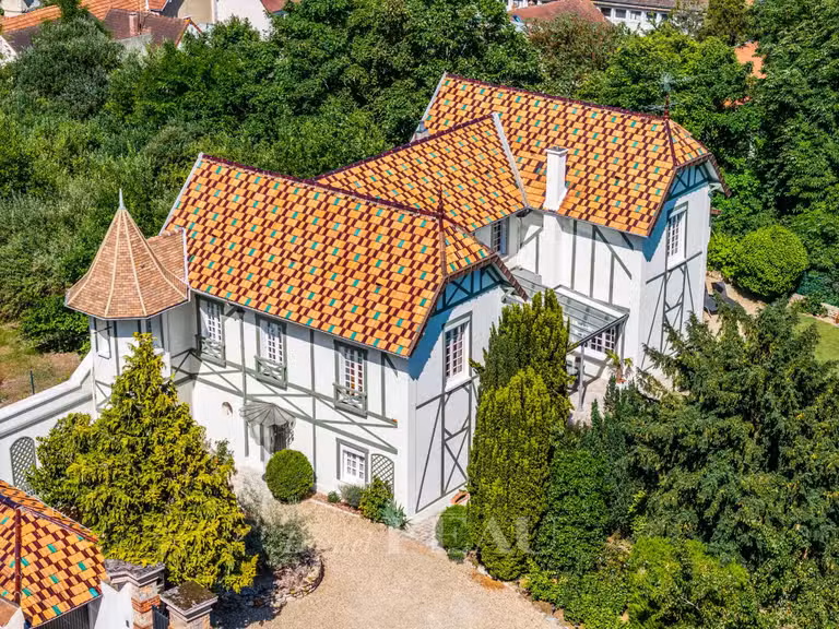 Maison Villennes-sur-Seine - 256m²