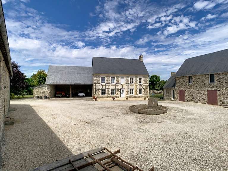 Maison Villers-Bocage - 4 chambres - 160m²