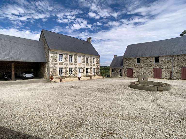 Maison Villers-Bocage - 4 chambres - 160m²