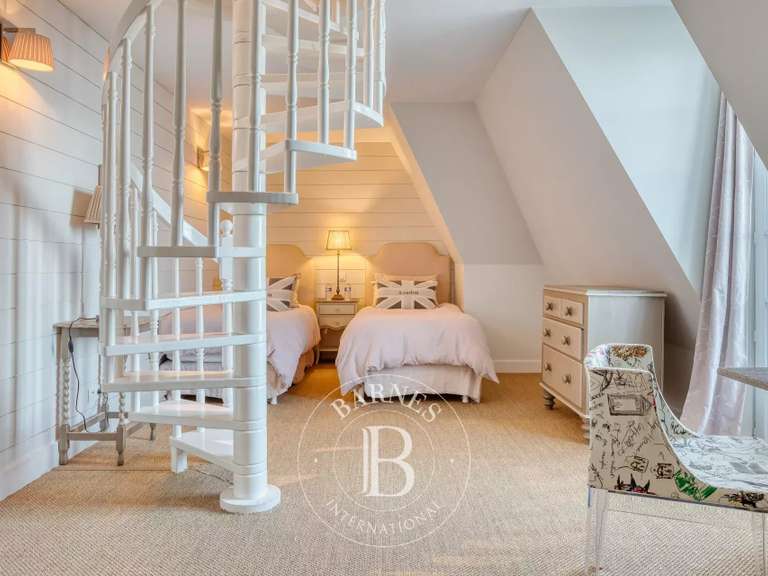 Property with Sea view Villerville - 7 bedrooms - 650m²