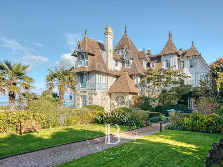 Property with Sea view Villerville - 7 bedrooms - 650m²