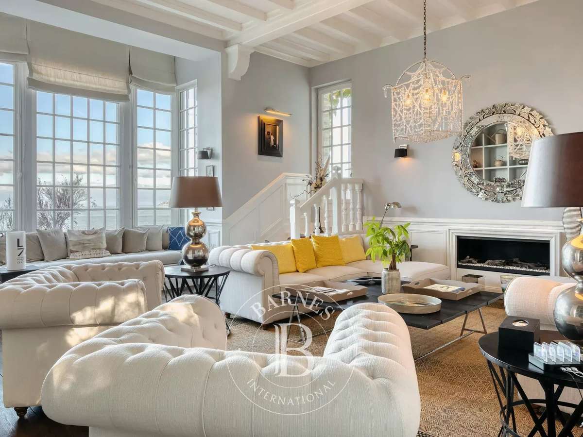 Property Villerville