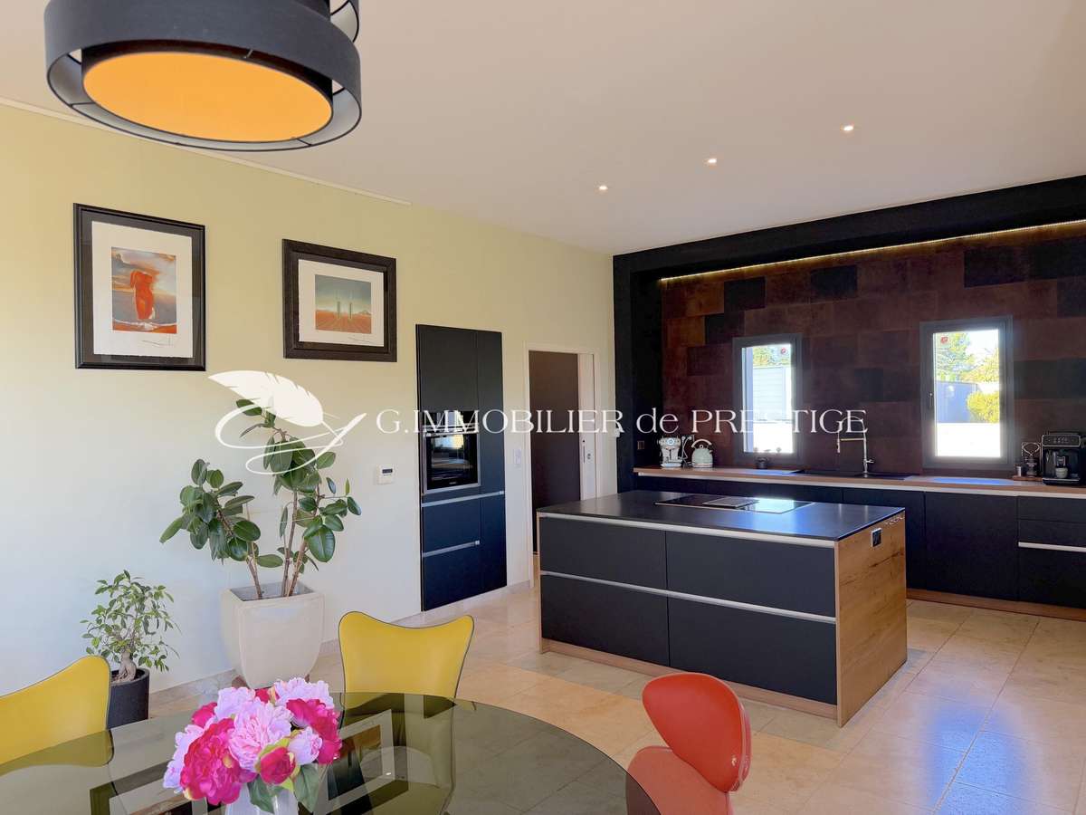Apartment Villes-sur-Auzon