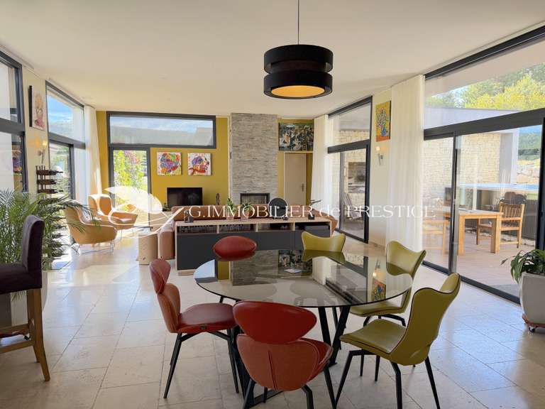 Appartement Villes-sur-Auzon - 2 chambres - 173m²