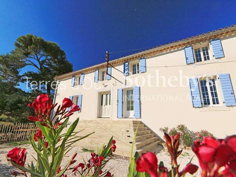 Propriété Villesèque-des-Corbières - 14 chambres - 840m²