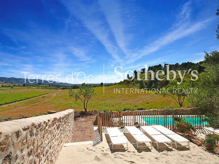 Propriété Villesèque-des-Corbières - 14 chambres - 840m²