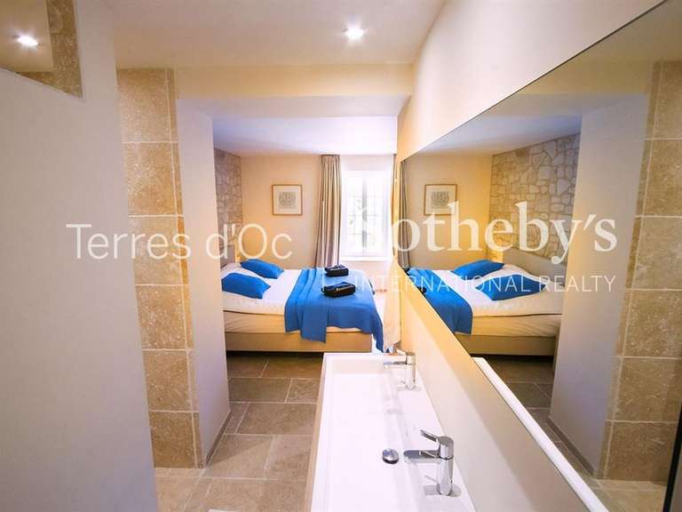 Propriété Villesèque-des-Corbières - 14 chambres - 840m²