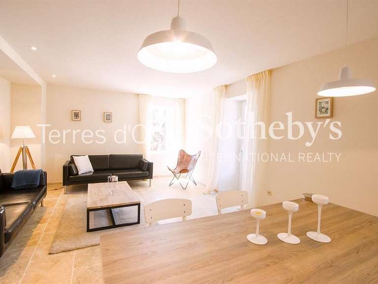Propriété Villesèque-des-Corbières - 14 chambres - 840m²