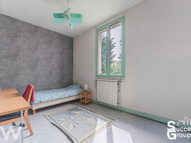 Villa Villeurbanne - 4 chambres - 181m²